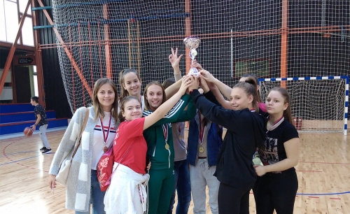 Девојчице прве на Oпштинском првенству у кошарци